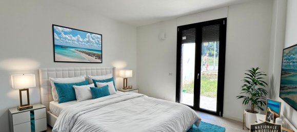 3 rooms Apartment in Florence, Italy No. 52123 10