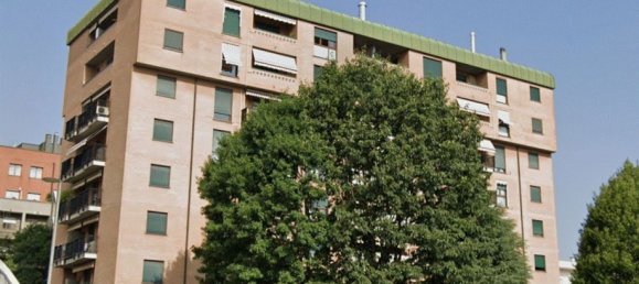 3-salle Appartement à Paderno Dugnano, Italy No. 222391 8