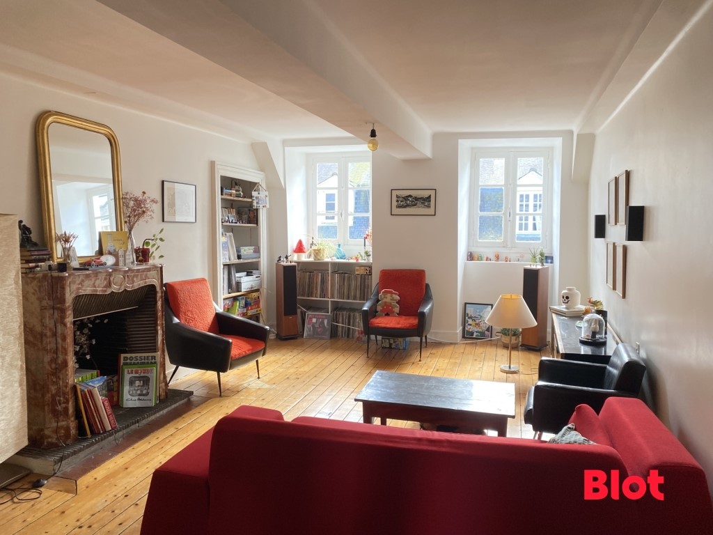 3 bedrooms Duplex in Rennes, France No. 204870