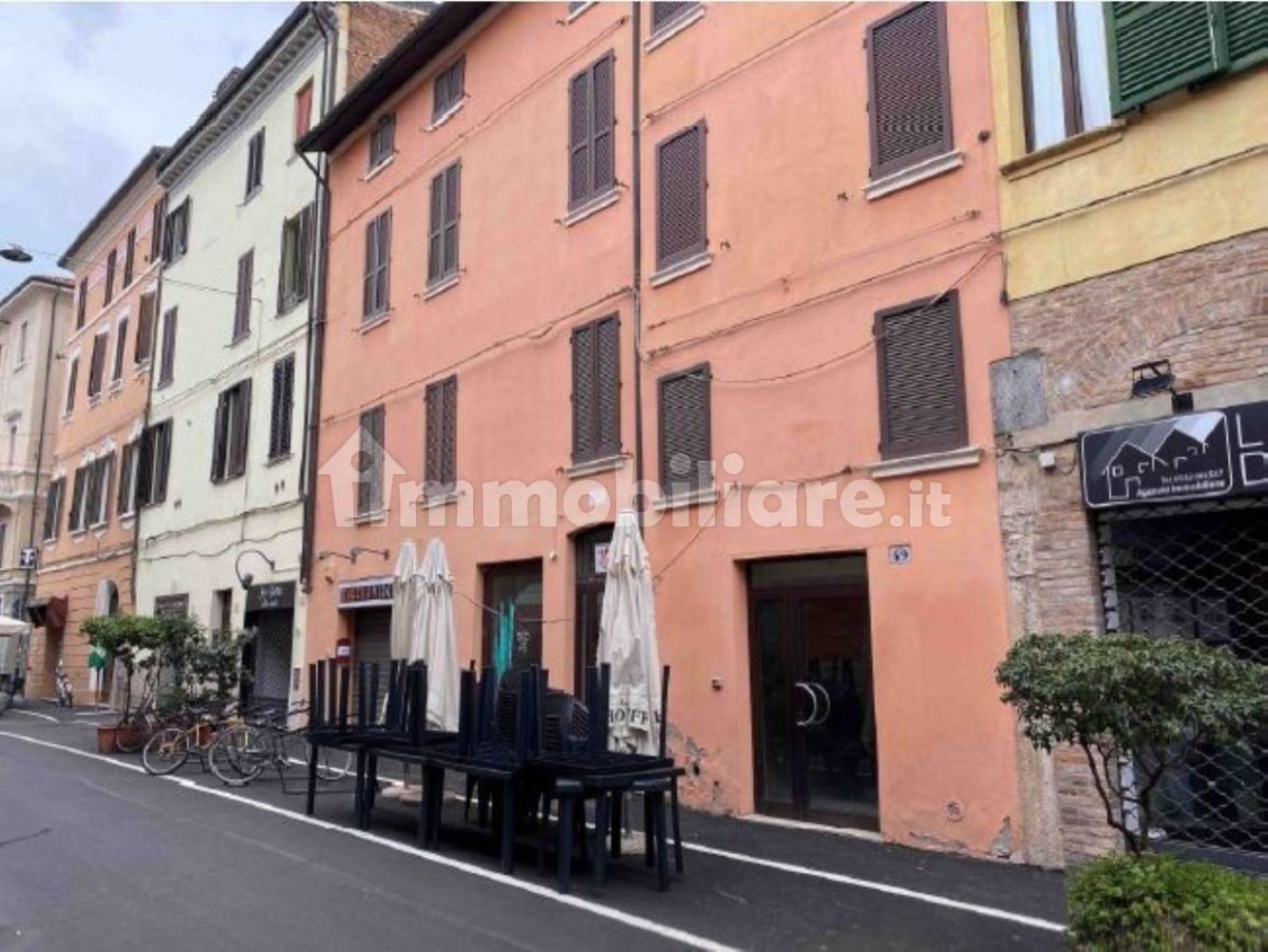 1 bedroom Apartment in Ferrara, Italy No. 19567