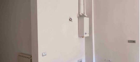 1 bedroom Apartment in Ferrara, Italy No. 19567 6