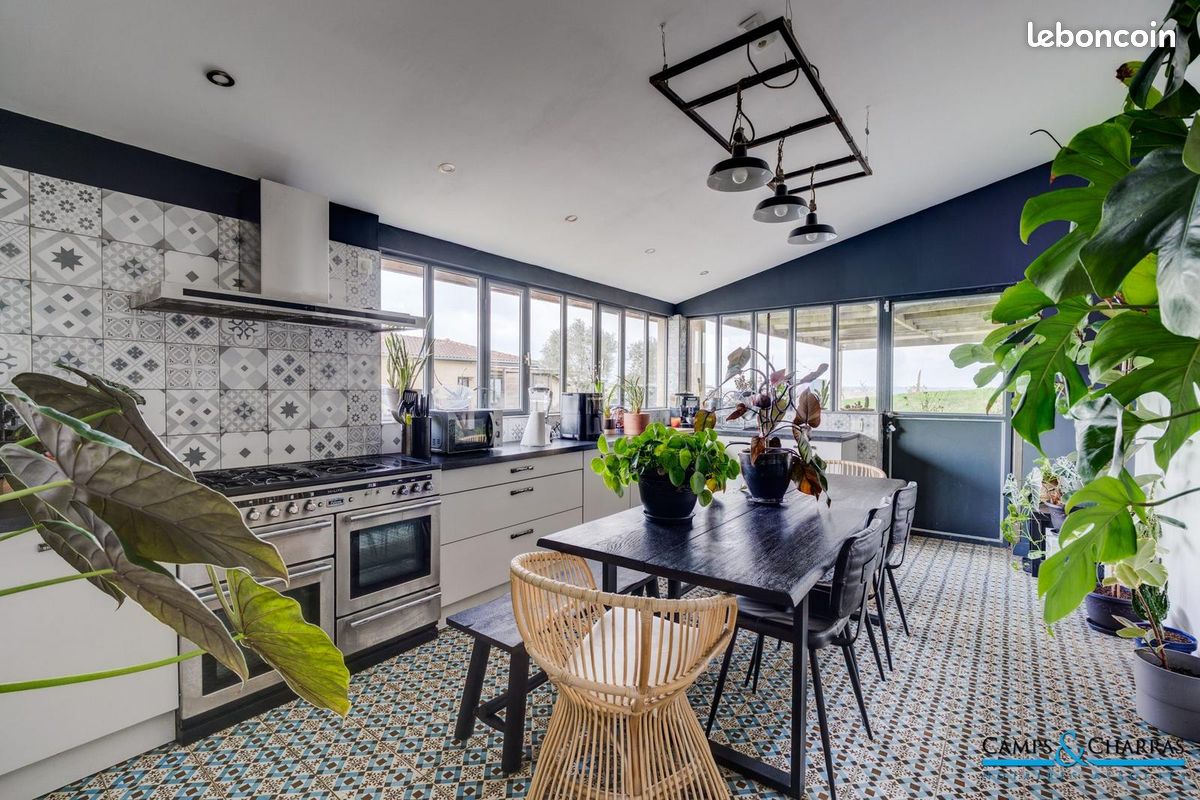 Дом с 5 спальнями в Окситания, Франция № 342243