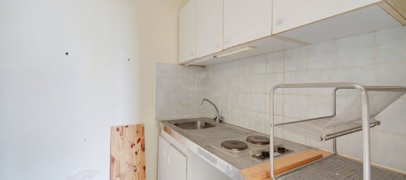 Studio in Paris, France No. 286593 10