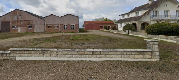 5 bedrooms House in Moliens, France No. 62458 26