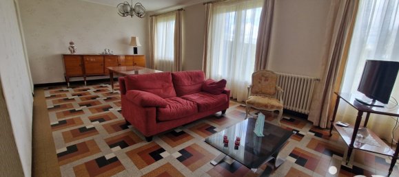 5 bedrooms House in Moliens, France No. 62458 5