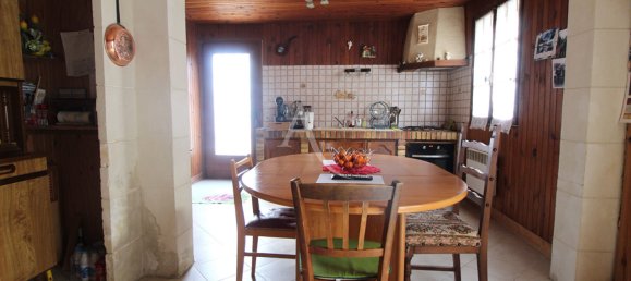 Casa de 4 dormitorios en Saint-Julien-de-Chedon, France No. 83988 5