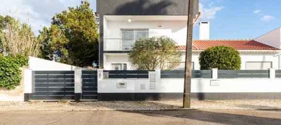 5 bedrooms Villa in Almada, Portugal No. 97091 13