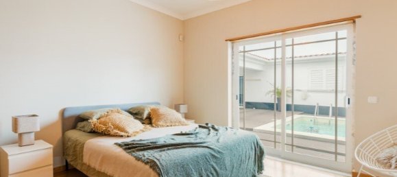 5 bedrooms Villa in Almada, Portugal No. 97091 37