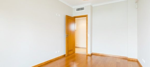 5 bedrooms Villa in Almada, Portugal No. 97091 32