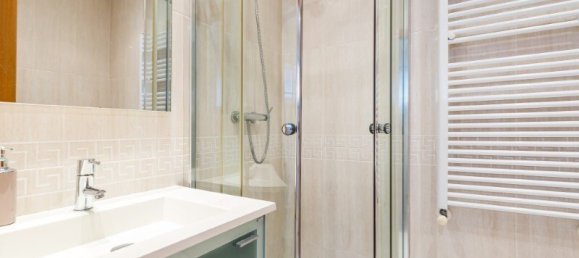 5 bedrooms Villa in Almada, Portugal No. 97091 33