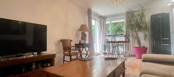 Квартира с 2 спальнями в Сен-Сир-сюр-Луар, Франция № 314074 3