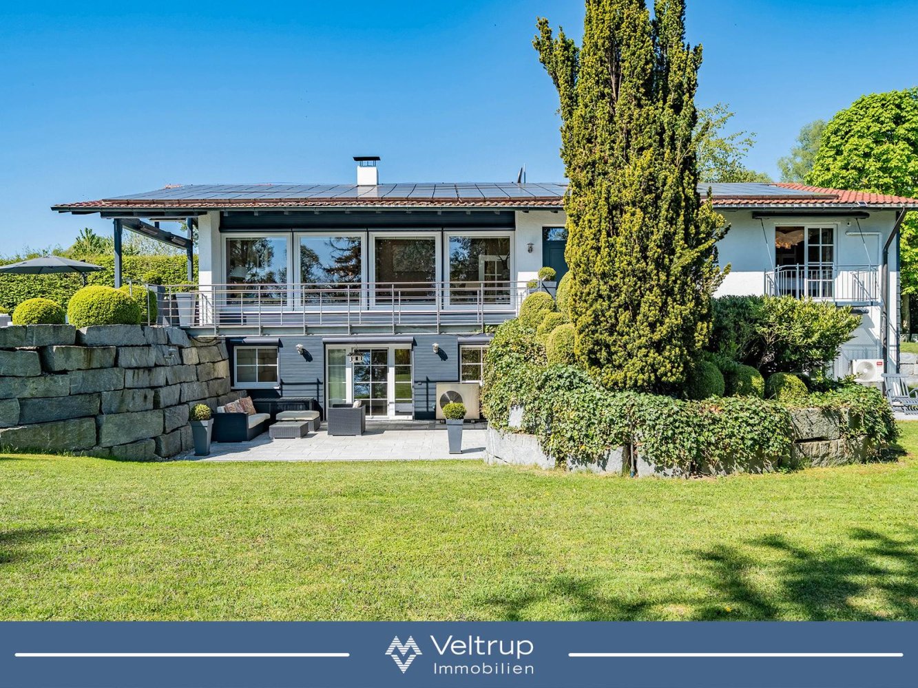 Дом с 6 комнатами в Ландсберг ам Лех, Германия № 328049