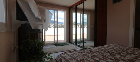 Ático de 4 dormitorios en Estepona, Spain No. 149819 9