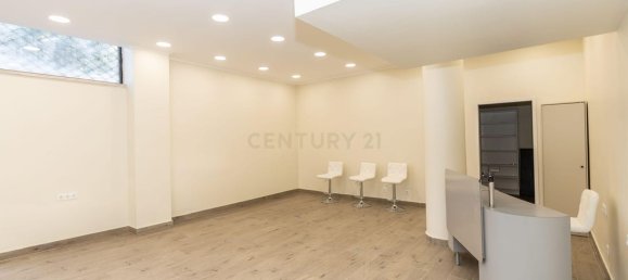 65m² Commercial property in Almada, Portugal No. 291626 6