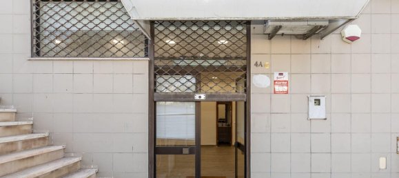 65m² Commercial property in Almada, Portugal No. 291626 19