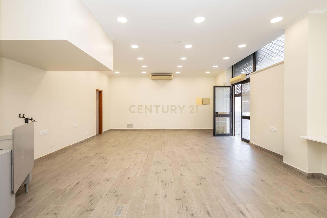 65m² Commercial property in Almada, Portugal No. 291626