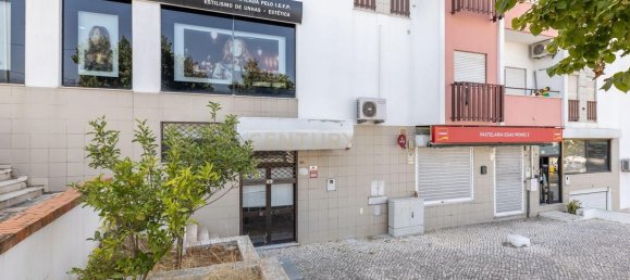 65m² Commercial property in Almada, Portugal No. 291626 20