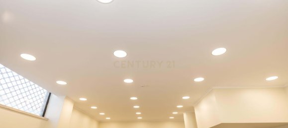 65m² Commercial property in Almada, Portugal No. 291626 9