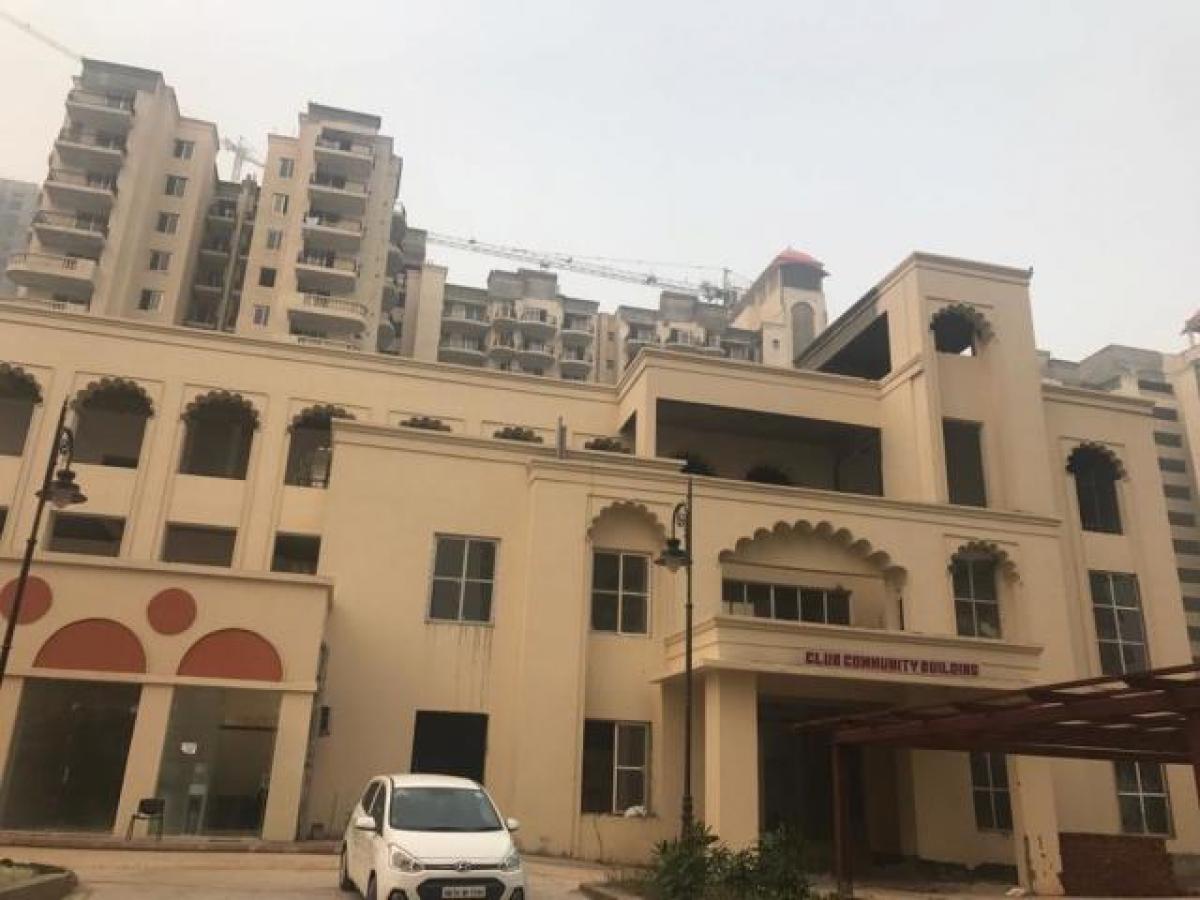 3 bedrooms House in Faridabad, India No. 18263