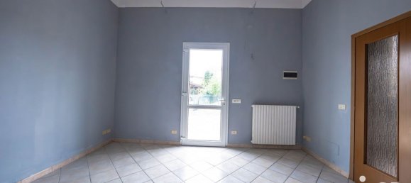 3 Schlafzimmer Wohnung in Ferrara, Italy, Nr. 313274 3