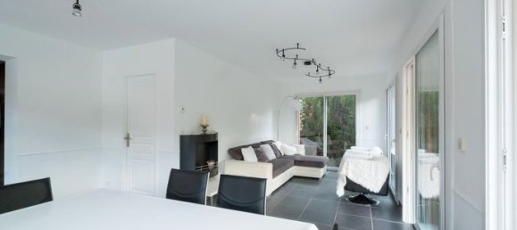 Вилла с 7 комнатами в Приссе, Франция № 303350 10