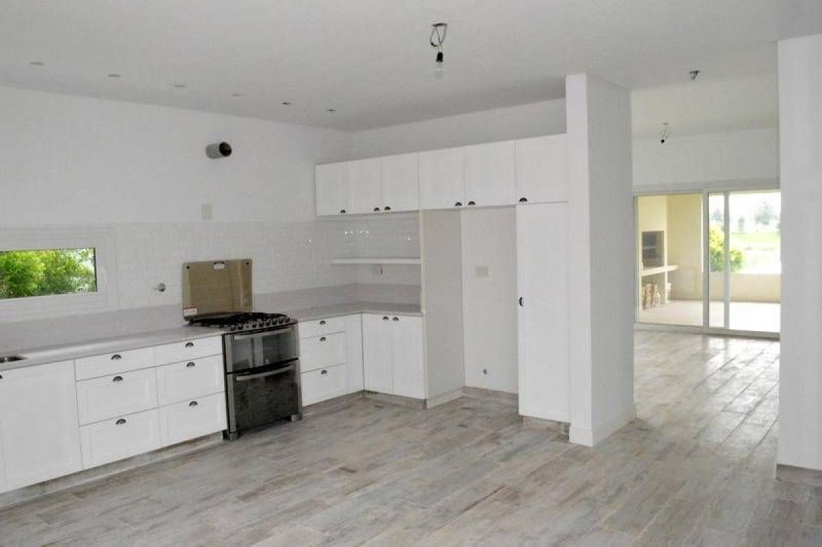 4 Schlafzimmer Haus in Tigre, Argentina, Nr. 55502