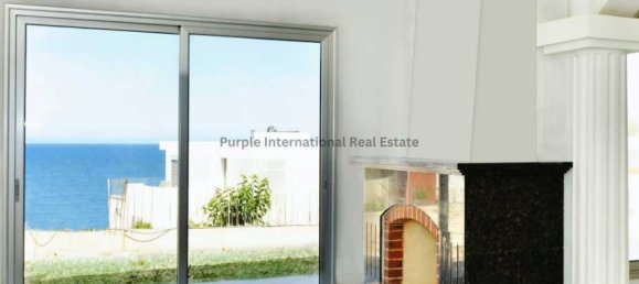 5 bedrooms Villa in Chloraka, Cyprus No. 1039 4