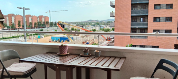 Apartamento de 3 dormitorios en Cornellà de Llobregat, Spain No. 145076 4
