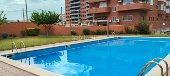 Apartamento de 3 dormitorios en Cornellà de Llobregat, Spain No. 145076 2