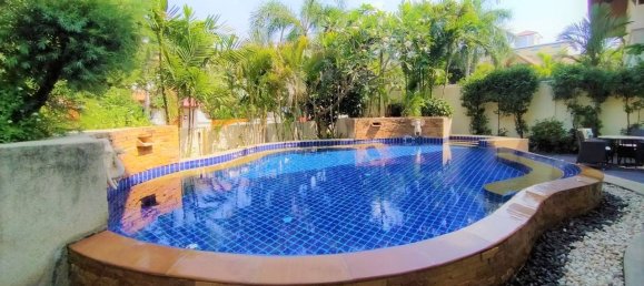 Café/restaurante de 3 dormitorios en Pattaya, Thailand No. 1099 30