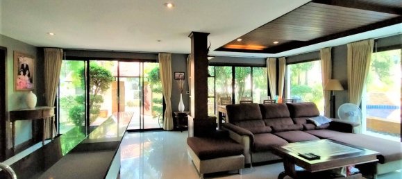 Café/restaurante de 3 dormitorios en Pattaya, Thailand No. 1099 24