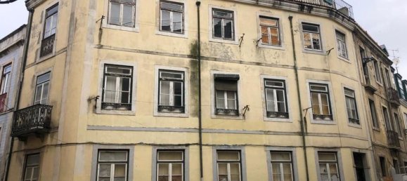 463m² Building in Lisbon, Portugal No. 66267 6