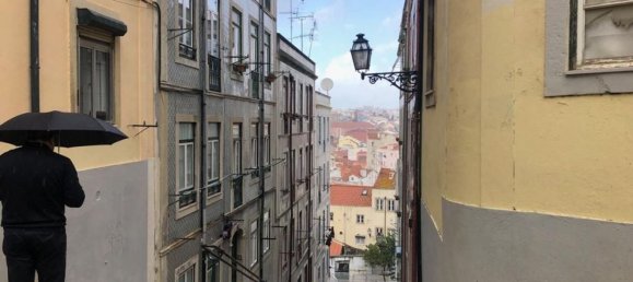 463m² Building in Lisbon, Portugal No. 66267 4