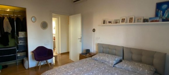 3 rooms Apartment in Modena, Italy No. 99381 11