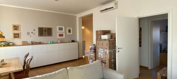 3 rooms Apartment in Modena, Italy No. 99381 24