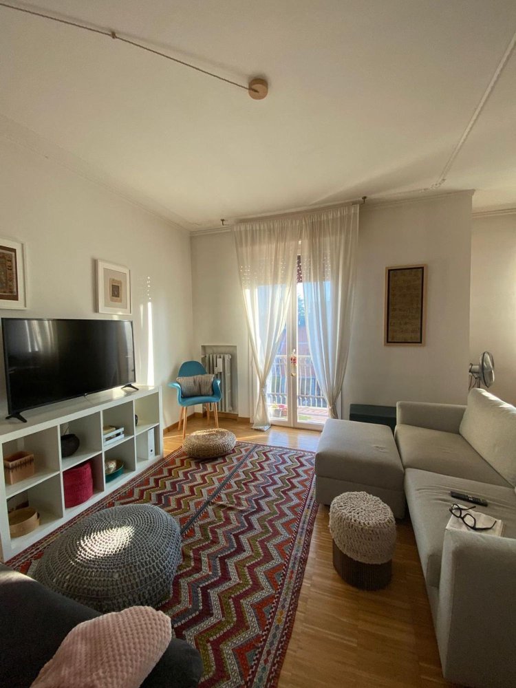 3 rooms Apartment in Modena, Italy No. 99381