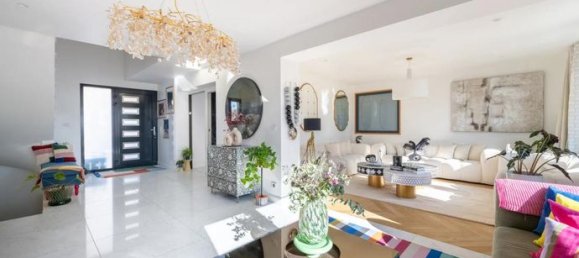 Casa de 4 dormitorios en Pontoise, France No. 354059 4