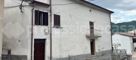7 rooms House in Forlì del Sannio, Italy No. 340942 22
