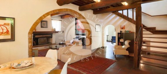 18 غرف نوم فيلا في Perugia, Italy رقم 333312 21