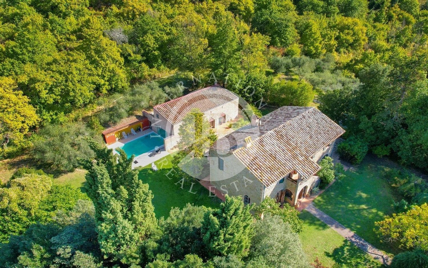 18 غرف نوم فيلا في Perugia, Italy رقم 333312