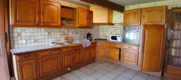 3 bedrooms House in Crevecoeur-le-Grand, France No. 281165 3