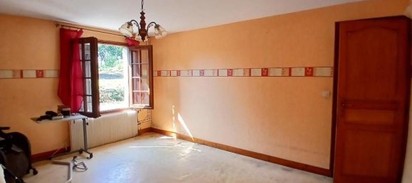 3 bedrooms House in Crevecoeur-le-Grand, France No. 281165 6