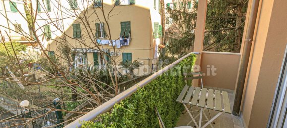 2 bedrooms Apartment in Genoa, Italy No. 99795 9