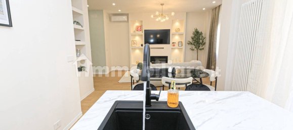 2 bedrooms Apartment in Genoa, Italy No. 99795 16