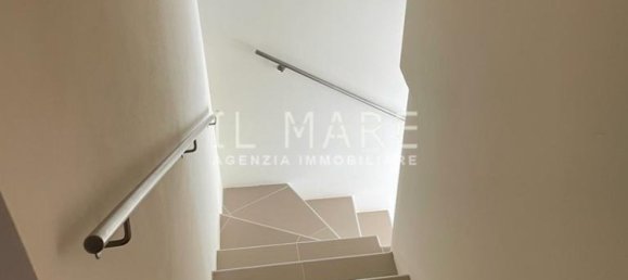 5 bedrooms Villa in Montignoso, Italy No. 48028 27