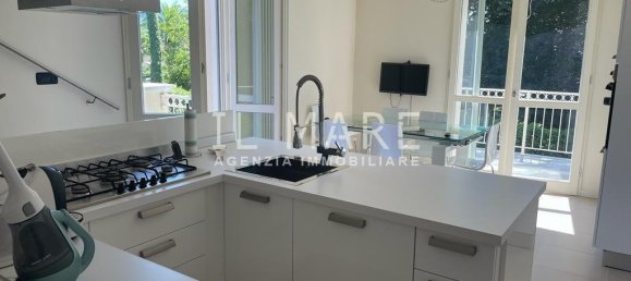 5 bedrooms Villa in Montignoso, Italy No. 48028 28