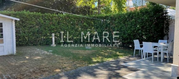 5 bedrooms Villa in Montignoso, Italy No. 48028 16