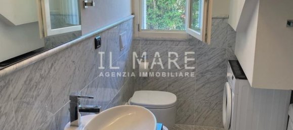 5 bedrooms Villa in Montignoso, Italy No. 48028 25