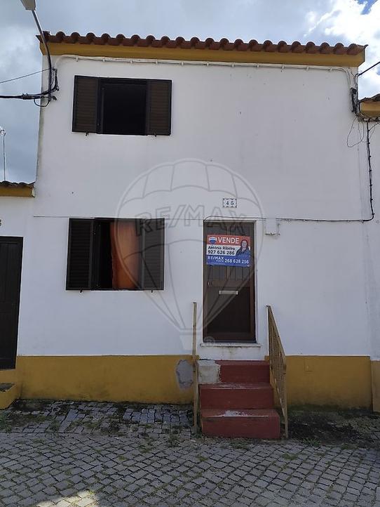 2 bedrooms House in Crato, Portugal No. 244923