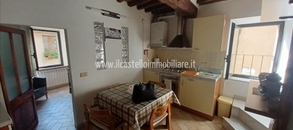 4 rooms House in Radicofani, Italy No. 130624 11